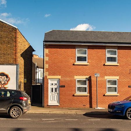 Watford Central Serviced Apartments Ngoại thất bức ảnh