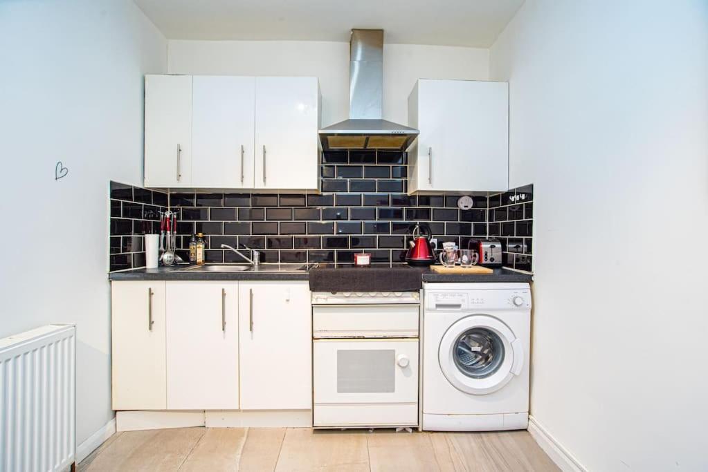 Watford Central Serviced Apartments Ngoại thất bức ảnh