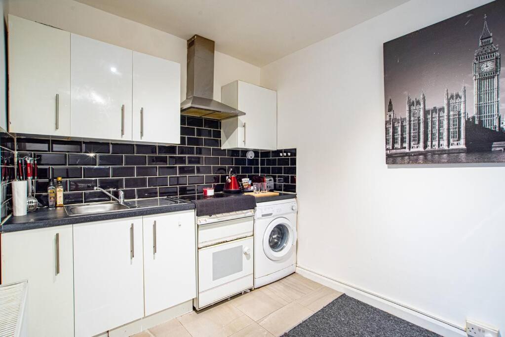 Watford Central Serviced Apartments Ngoại thất bức ảnh